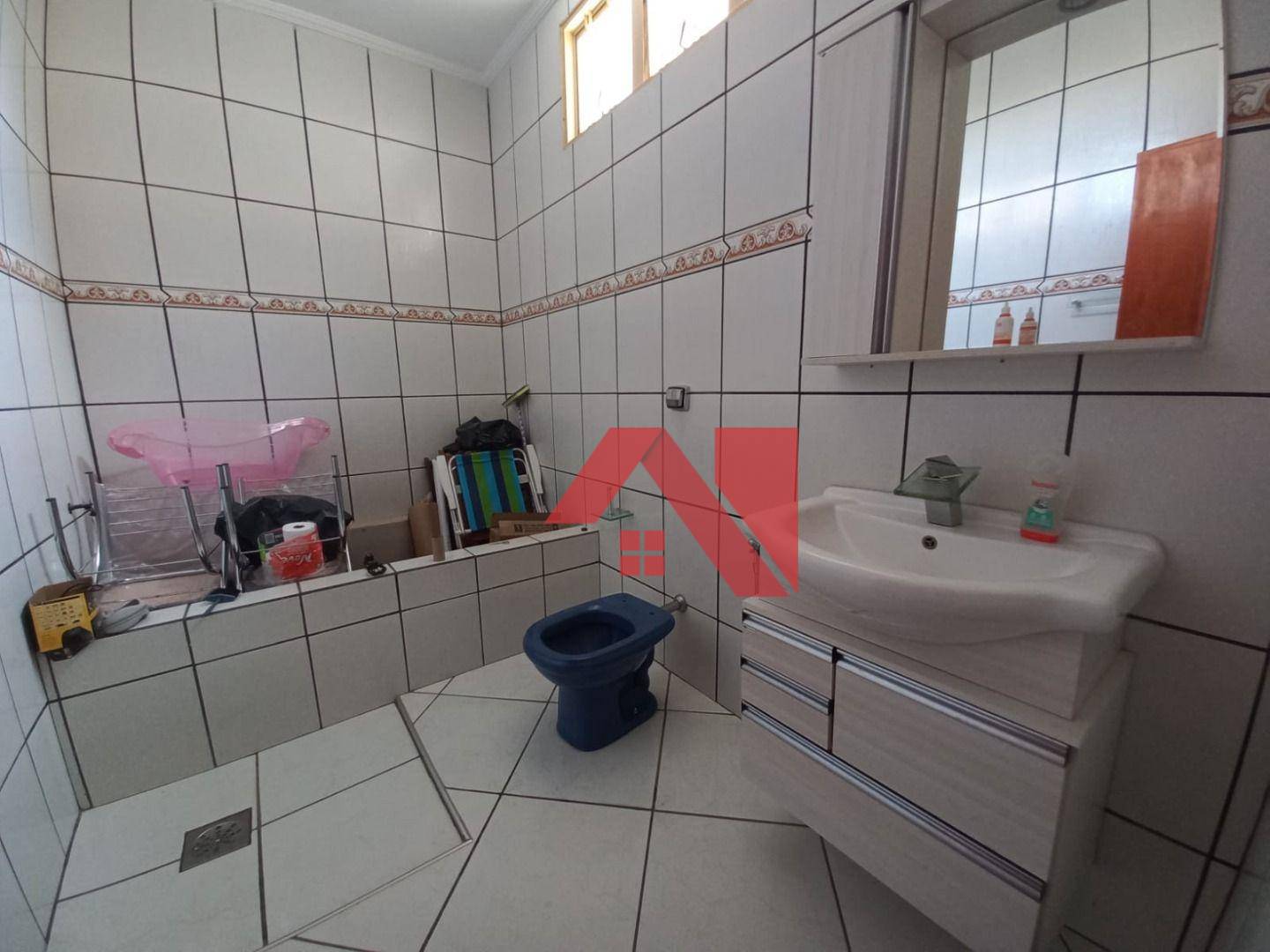 Casa à venda com 3 quartos, 170m² - Foto 2