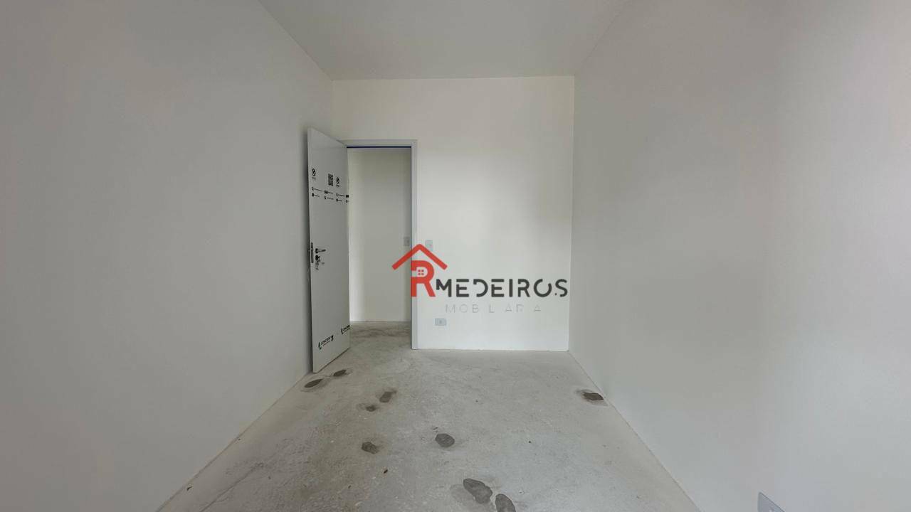 Apartamento à venda com 3 quartos, 112m² - Foto 13