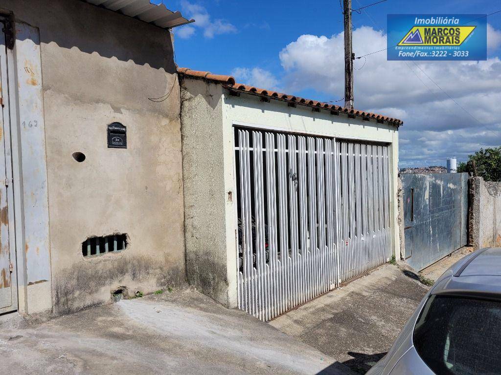 Casa à venda com 2 quartos, 120m² - Foto 2