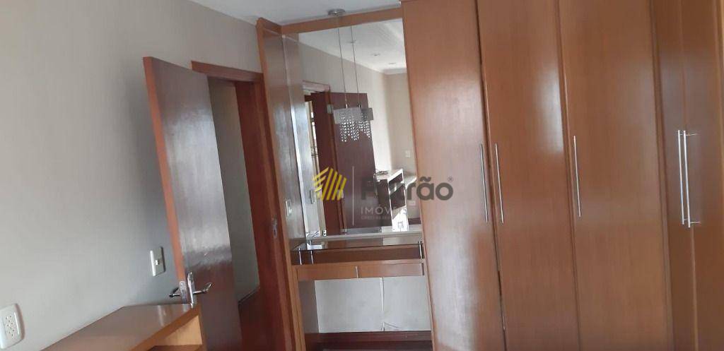 Apartamento à venda com 3 quartos, 130m² - Foto 7