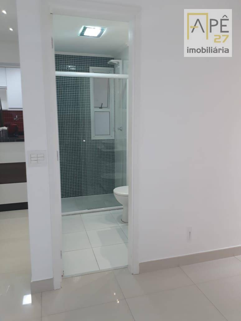 Apartamento à venda com 2 quartos, 67m² - Foto 12