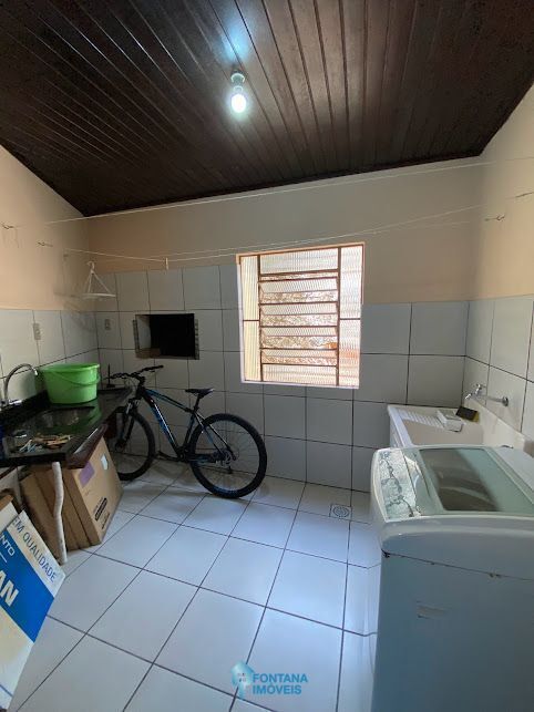 Casa à venda com 2 quartos, 170m² - Foto 18