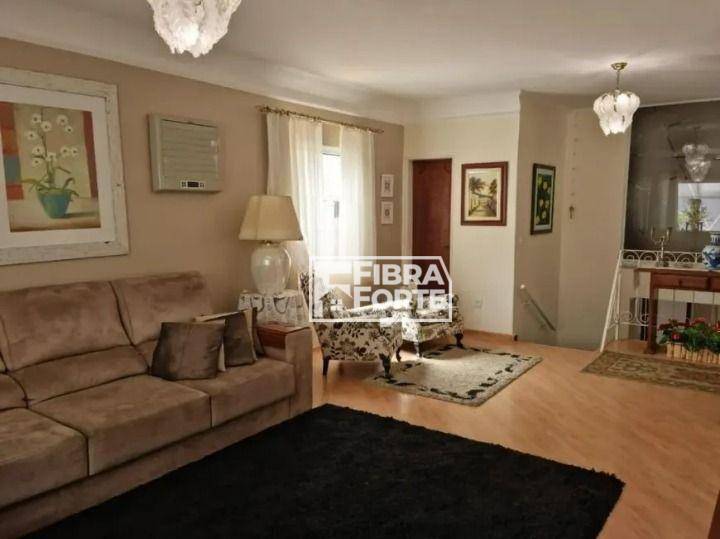 Casa à venda com 4 quartos, 249m² - Foto 7