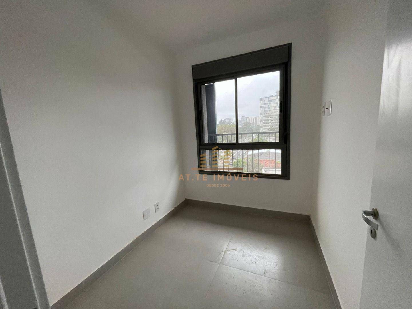 Apartamento à venda com 2 quartos, 37m² - Foto 8