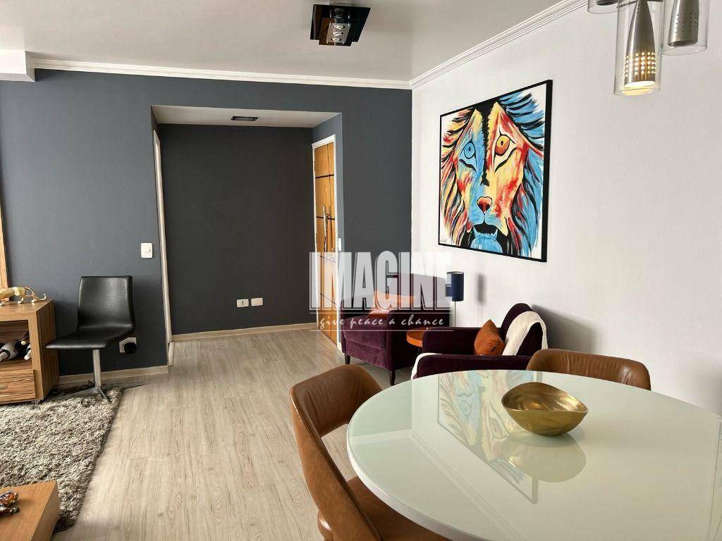 Apartamento à venda com 2 quartos, 68m² - Foto 4