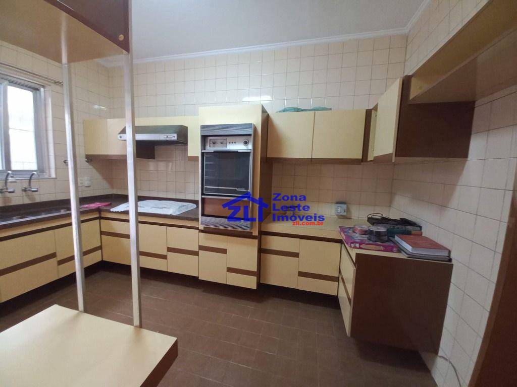 Sobrado para alugar com 4 quartos, 200m² - Foto 26