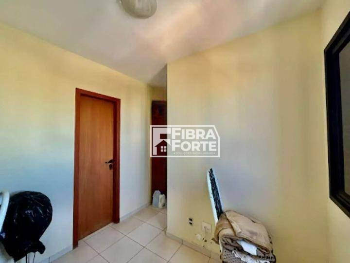 Apartamento à venda com 3 quartos, 77m² - Foto 11