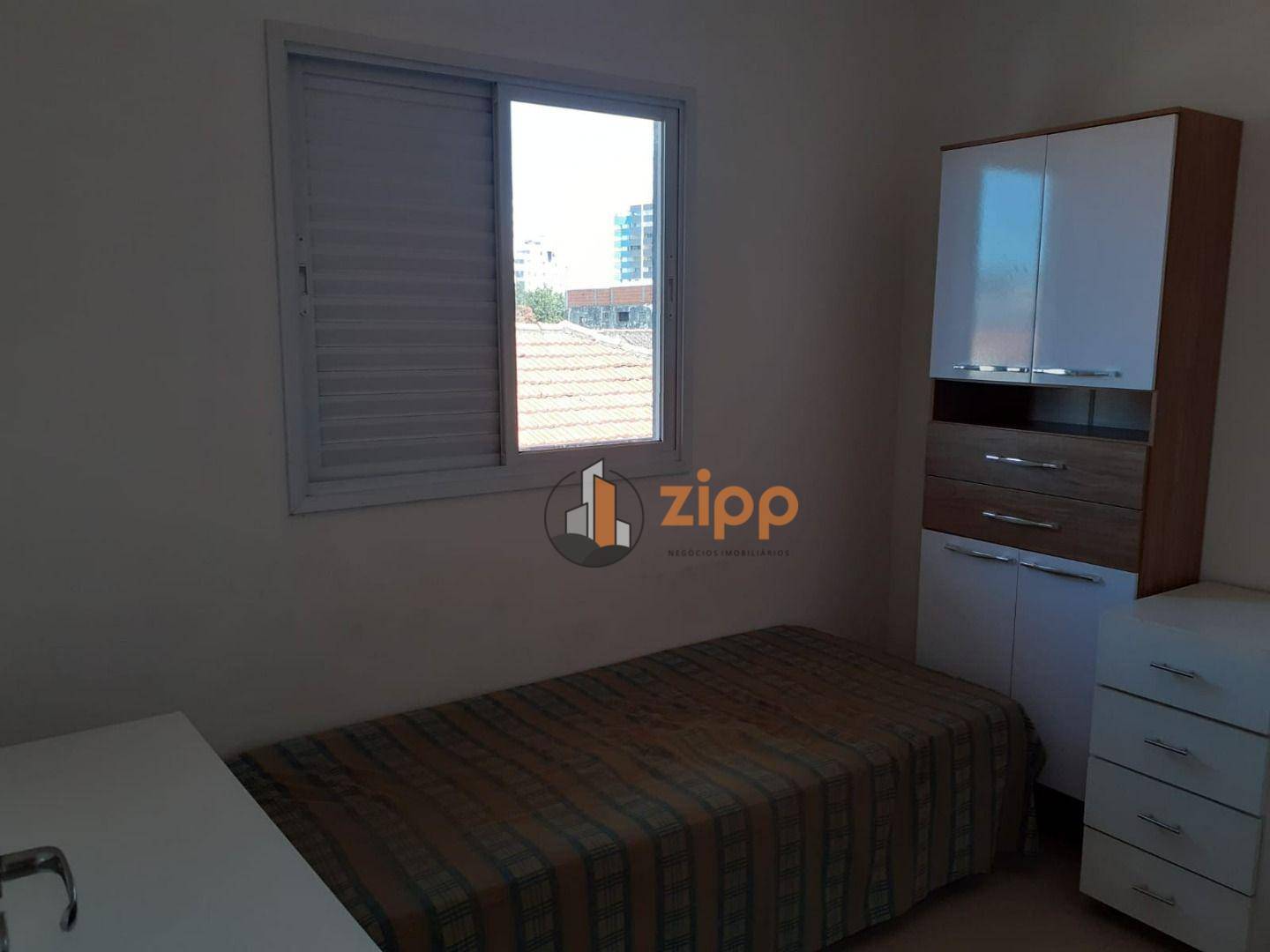 Apartamento à venda com 1 quarto, 37m² - Foto 2