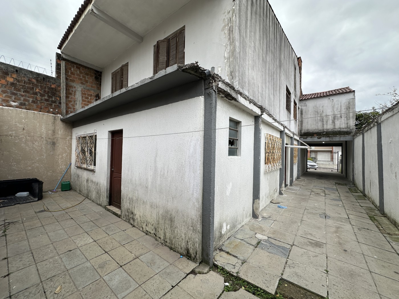 Casa à venda com 6 quartos, 333m² - Foto 11