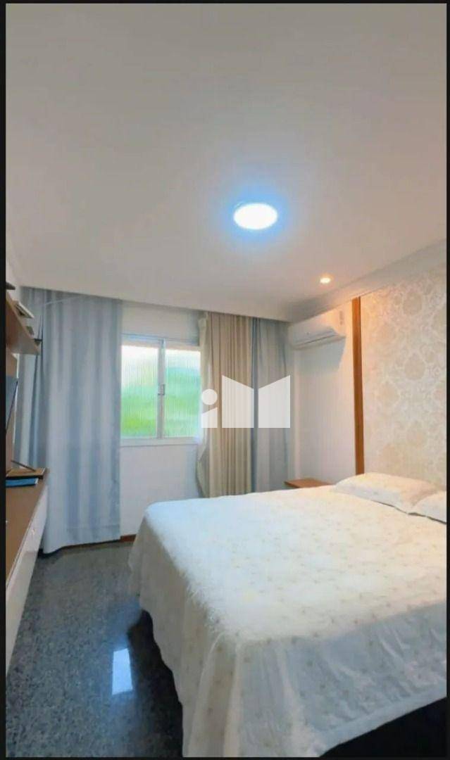 Apartamento à venda com 3 quartos, 140m² - Foto 3