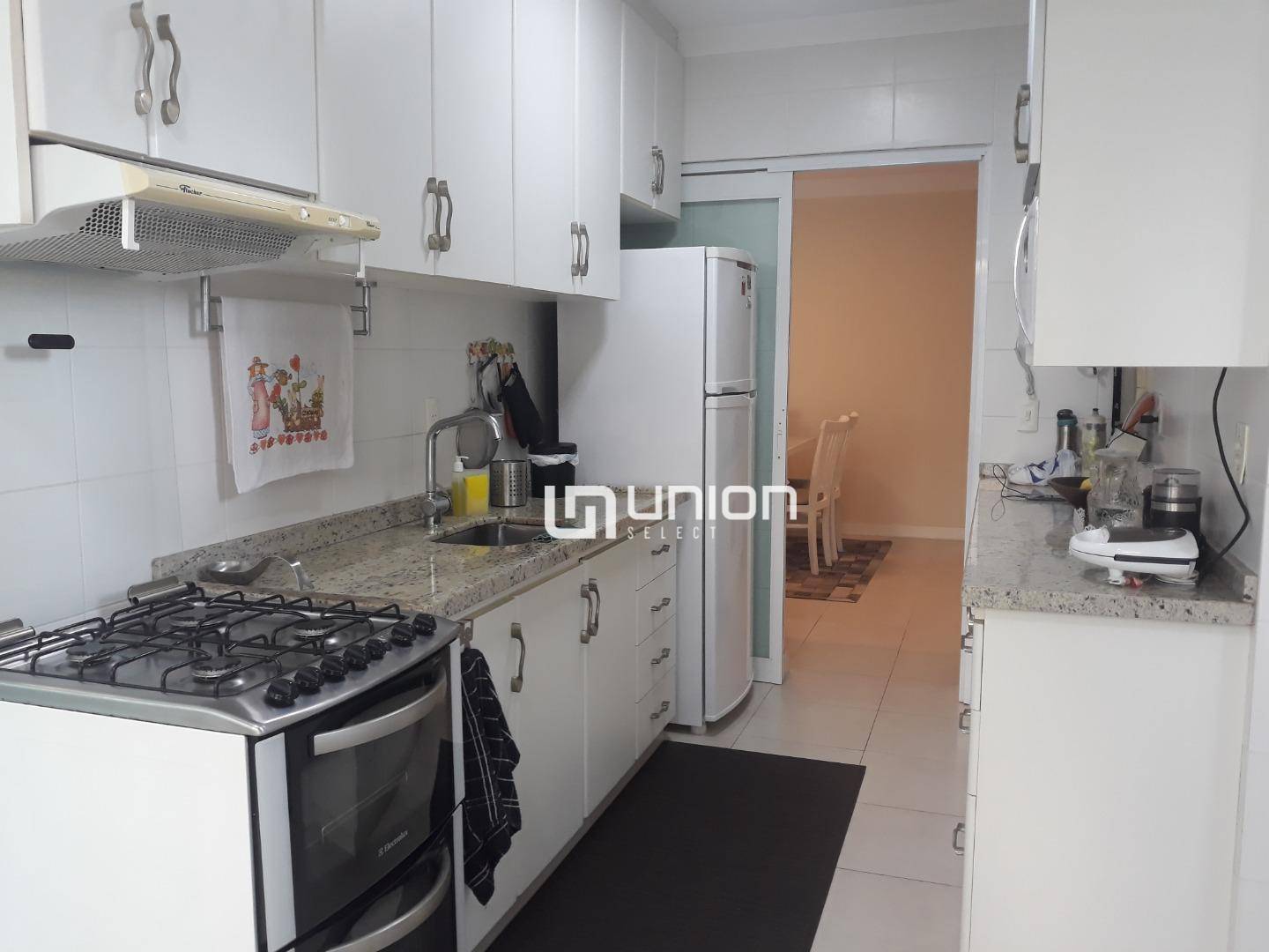 Apartamento à venda com 3 quartos, 131m² - Foto 9