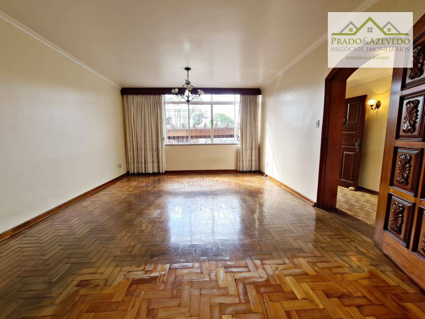 Casa para alugar com 3 quartos, 163m² - Foto 1