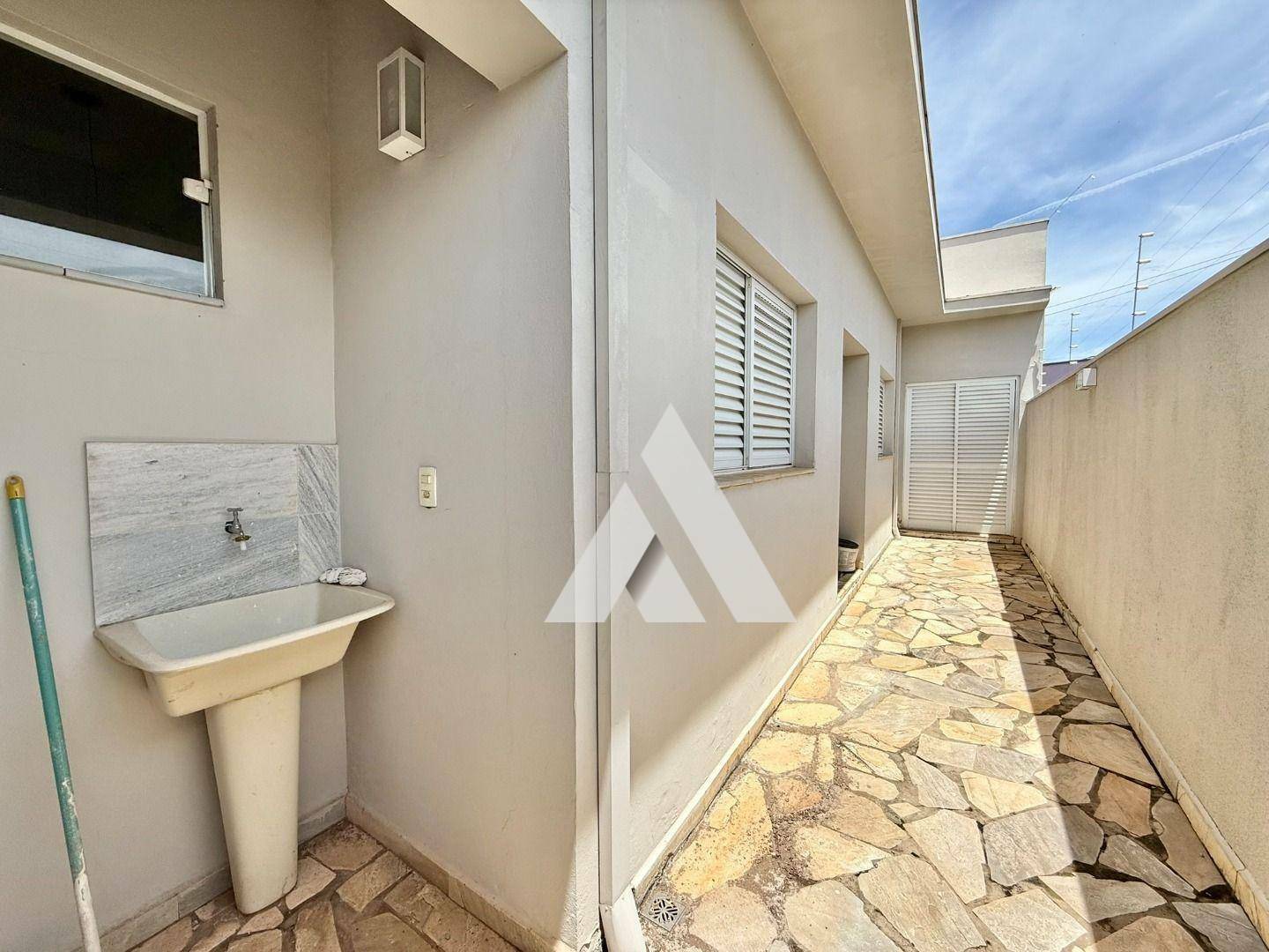 Casa à venda com 3 quartos, 155m² - Foto 25