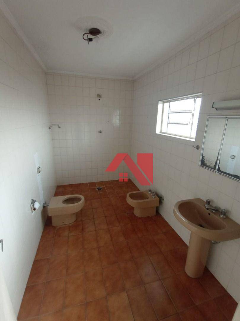 Casa à venda com 3 quartos, 246m² - Foto 7