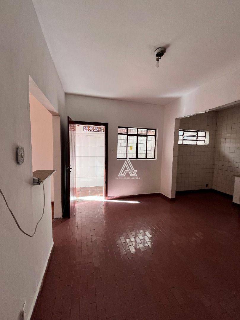 Casa para alugar com 2 quartos, 138M2 - Foto 33