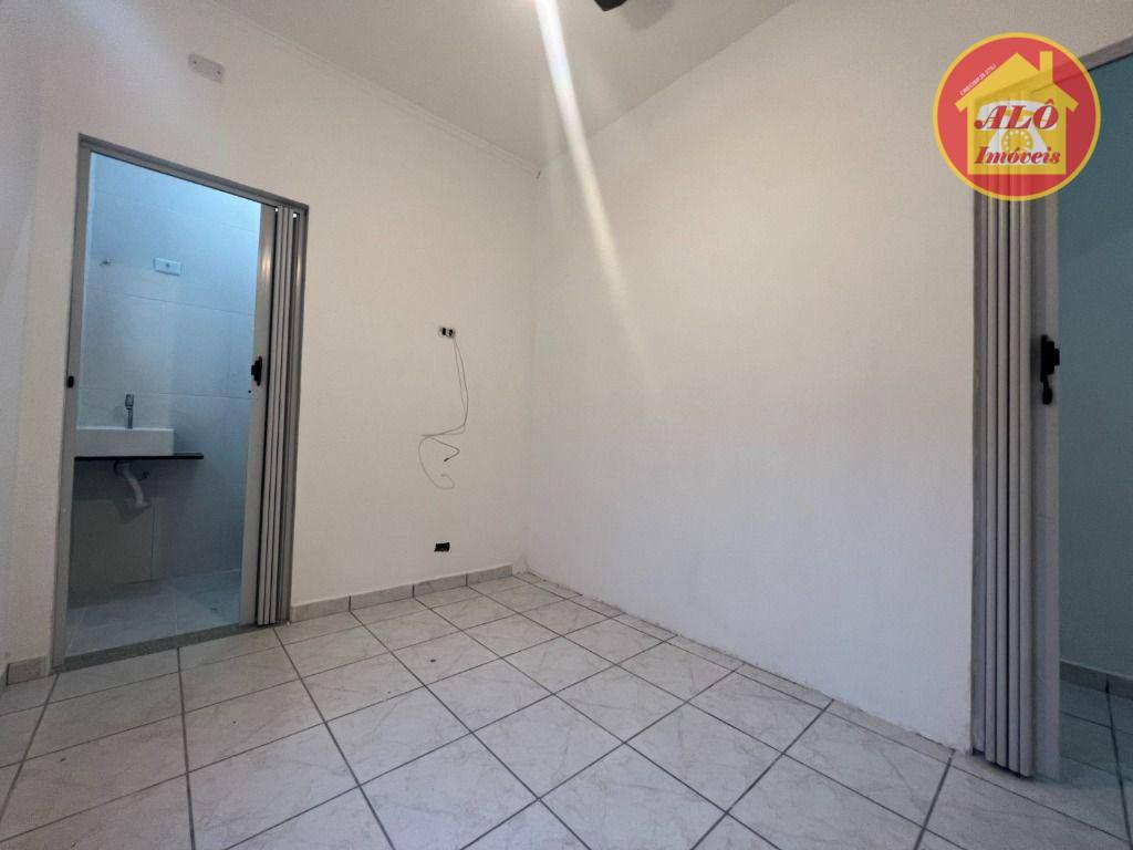 Casa à venda com 2 quartos, 80m² - Foto 14