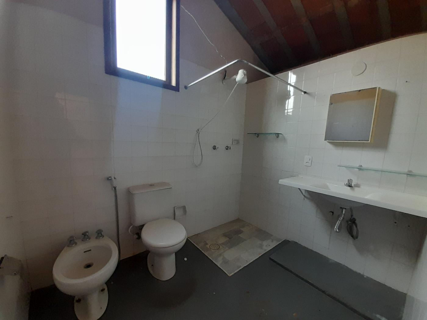 Casa de Condomínio para alugar com 4 quartos, 90m² - Foto 26