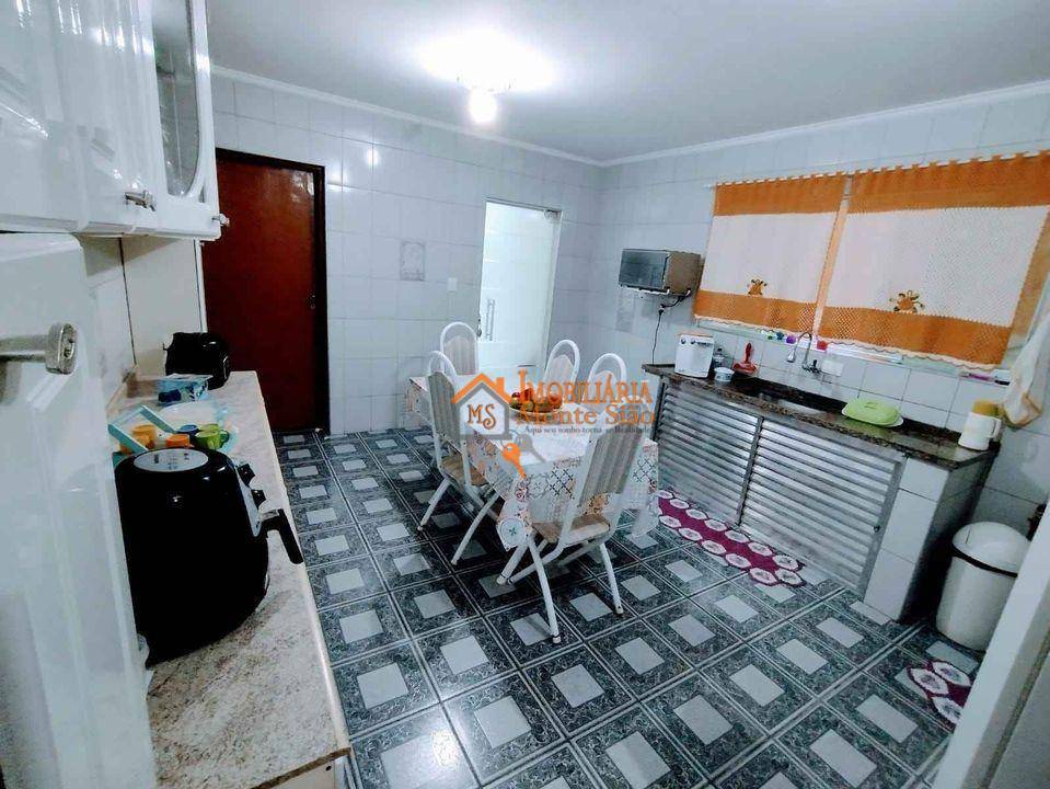 Sobrado à venda com 2 quartos, 204m² - Foto 15