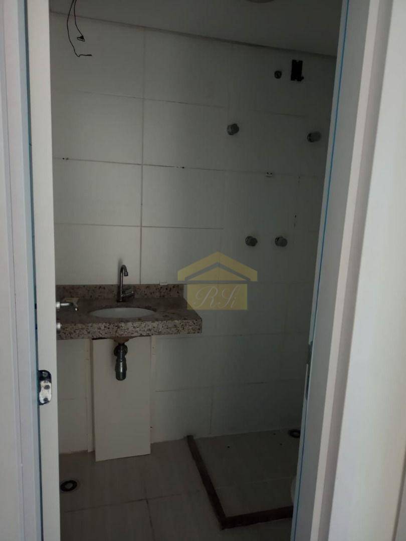 Apartamento à venda com 3 quartos, 65m² - Foto 4