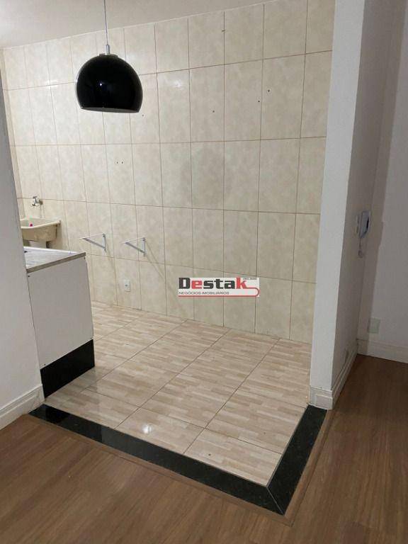 Apartamento à venda com 2 quartos, 40m² - Foto 12