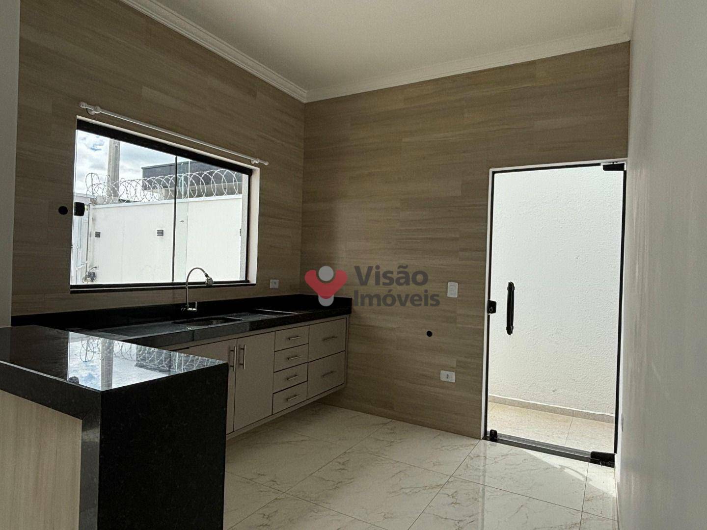 Casa à venda com 3 quartos, 102m² - Foto 4