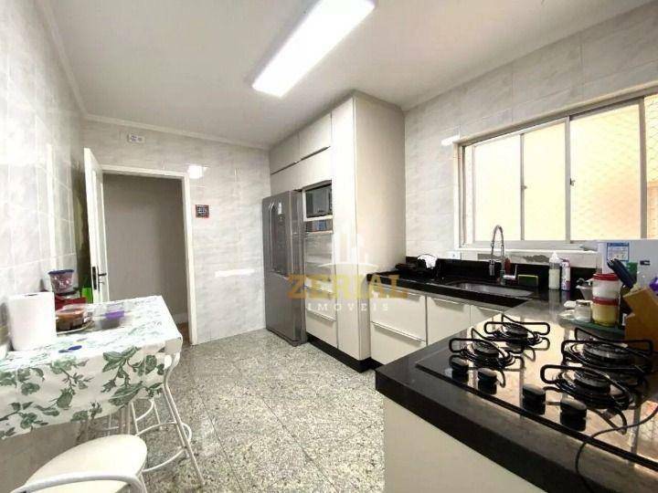 Apartamento à venda com 3 quartos, 142m² - Foto 7