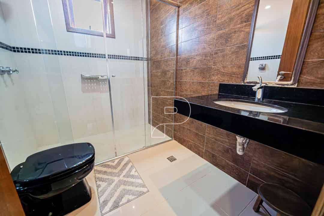 Casa à venda com 6 quartos, 420m² - Foto 18