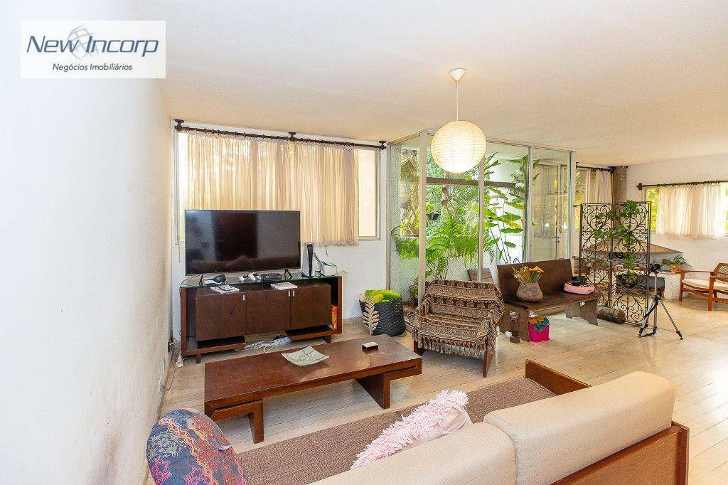 Apartamento à venda com 4 quartos, 320m² - Foto 9