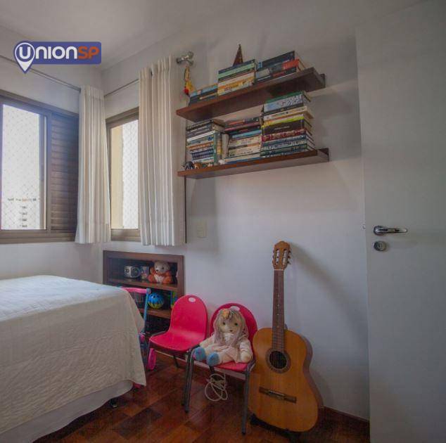 Apartamento à venda com 3 quartos, 147m² - Foto 7