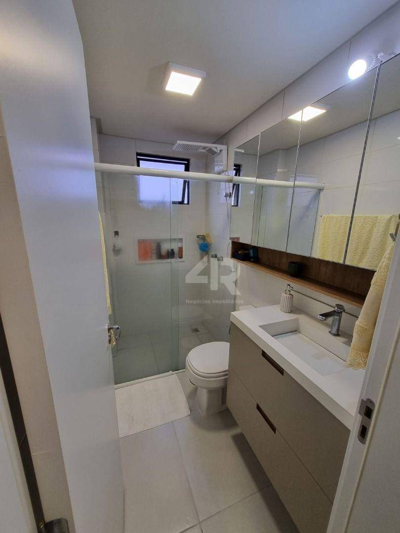 Apartamento à venda com 2 quartos, 79m² - Foto 15