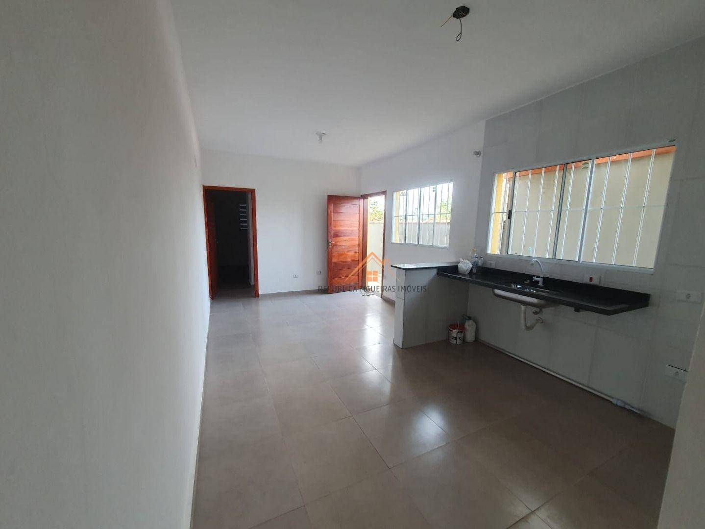 Casa à venda com 2 quartos, 160M2 - Foto 2