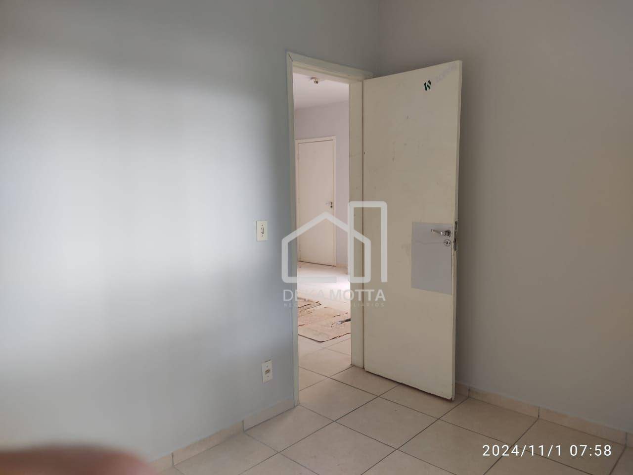 Apartamento à venda com 2 quartos, 45m² - Foto 3