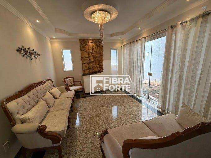 Casa à venda com 3 quartos, 311m² - Foto 2