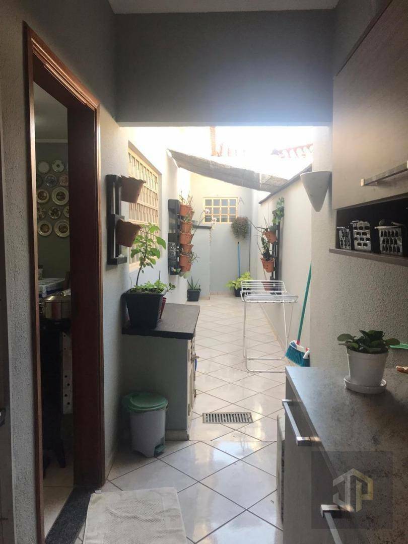 Casa à venda com 3 quartos, 112m² - Foto 5