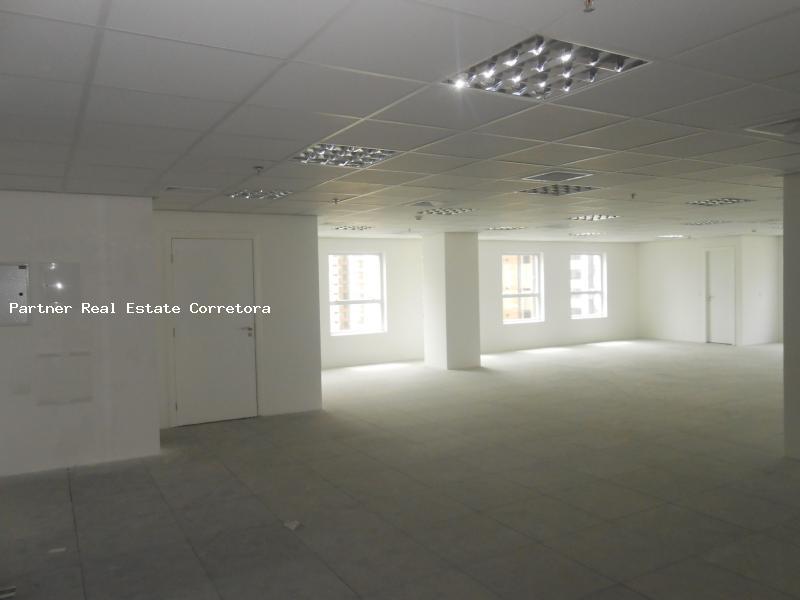 Conjunto Comercial-Sala à venda com 1 quarto, 252m² - Foto 29