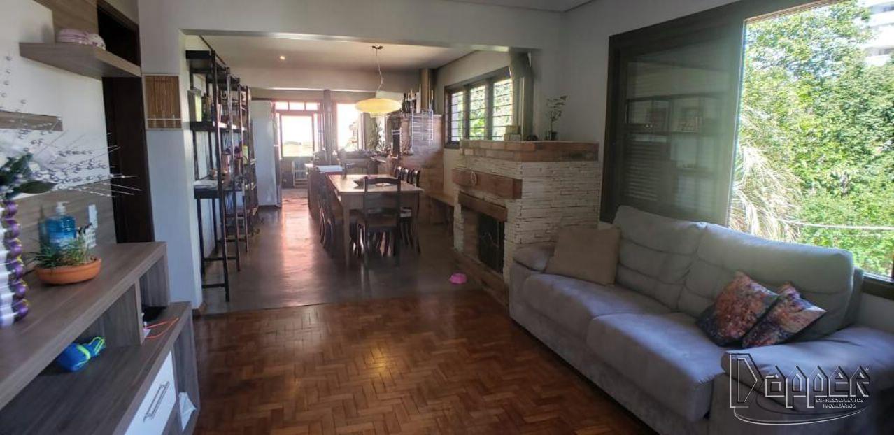 Casa, 3 quartos, 210 m² - Foto 1