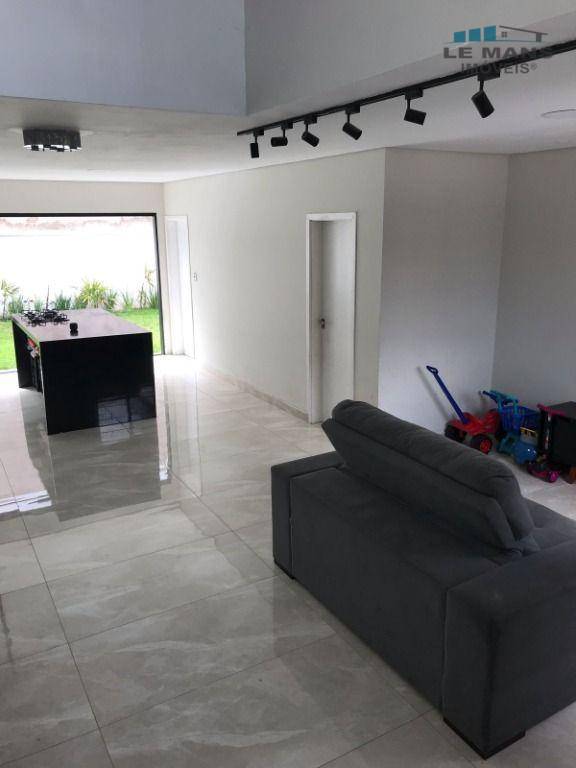 Casa de Condomínio à venda com 3 quartos, 135m² - Foto 3