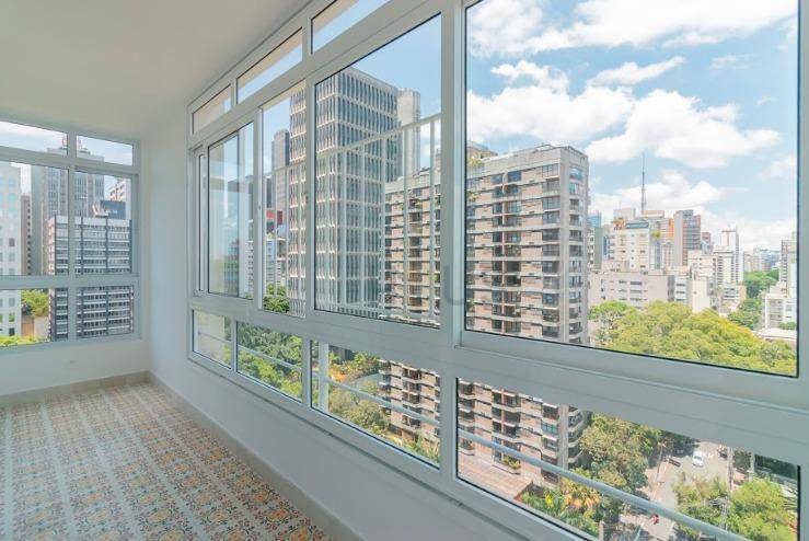 Apartamento à venda com 3 quartos, 172m² - Foto 1