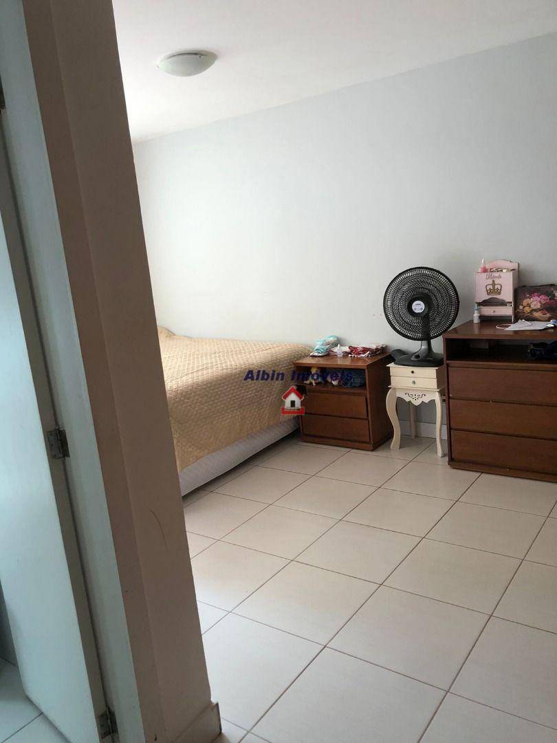 Casa à venda com 3 quartos, 131m² - Foto 16