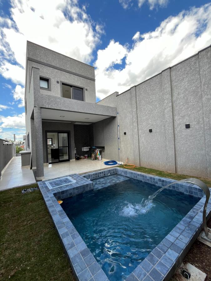 Casa de Condomínio à venda com 3 quartos, 150m² - Foto 1