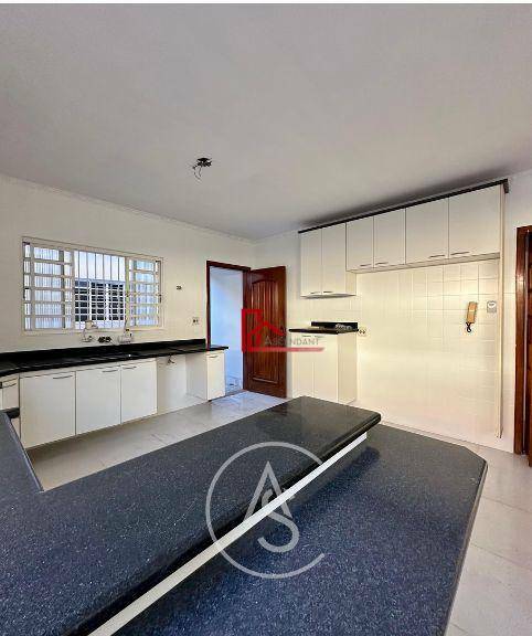 Casa, 3 quartos, 200 m² - Foto 6