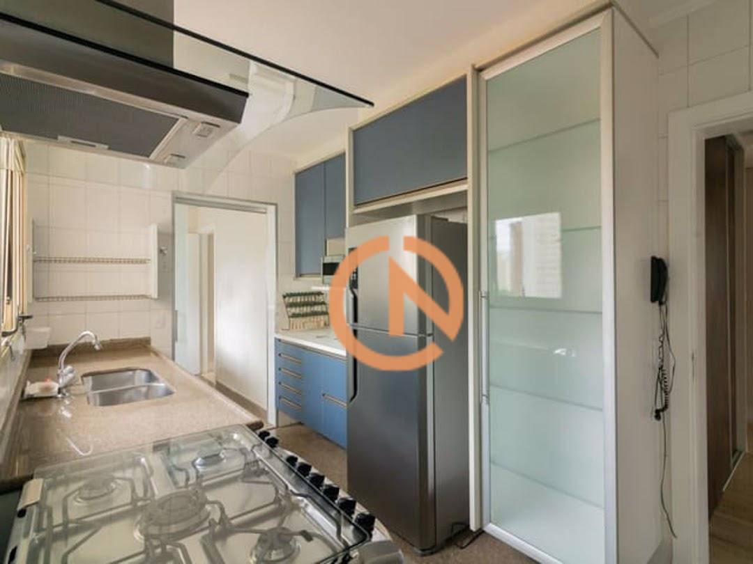 Apartamento para alugar com 3 quartos, 165m² - Foto 9