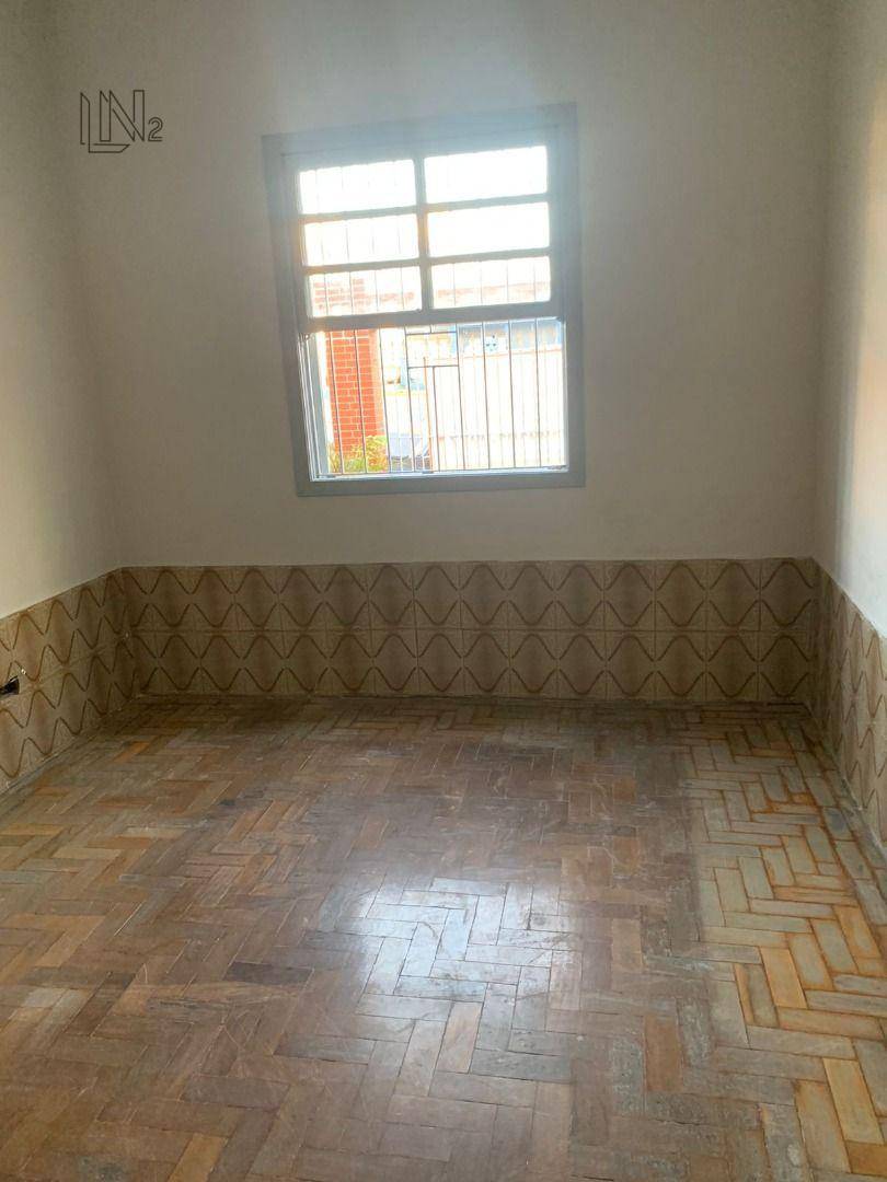 Casa à venda e aluguel com 3 quartos, 208m² - Foto 5