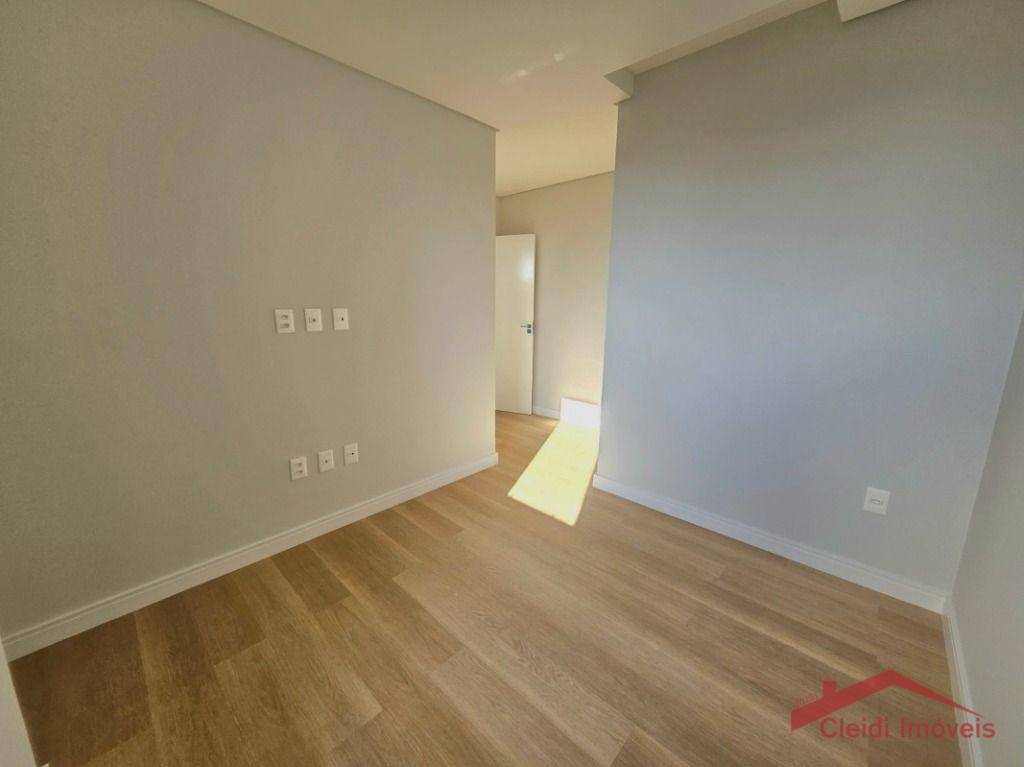 Apartamento à venda com 3 quartos, 119m² - Foto 10