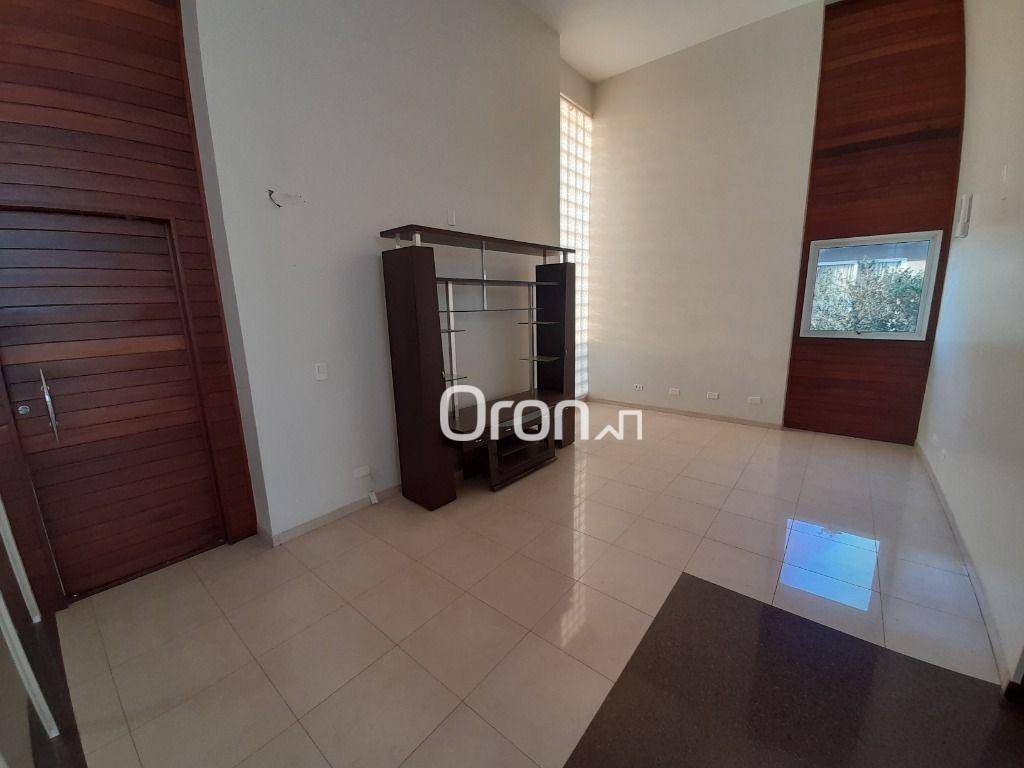 Sobrado à venda com 3 quartos, 440m² - Foto 2