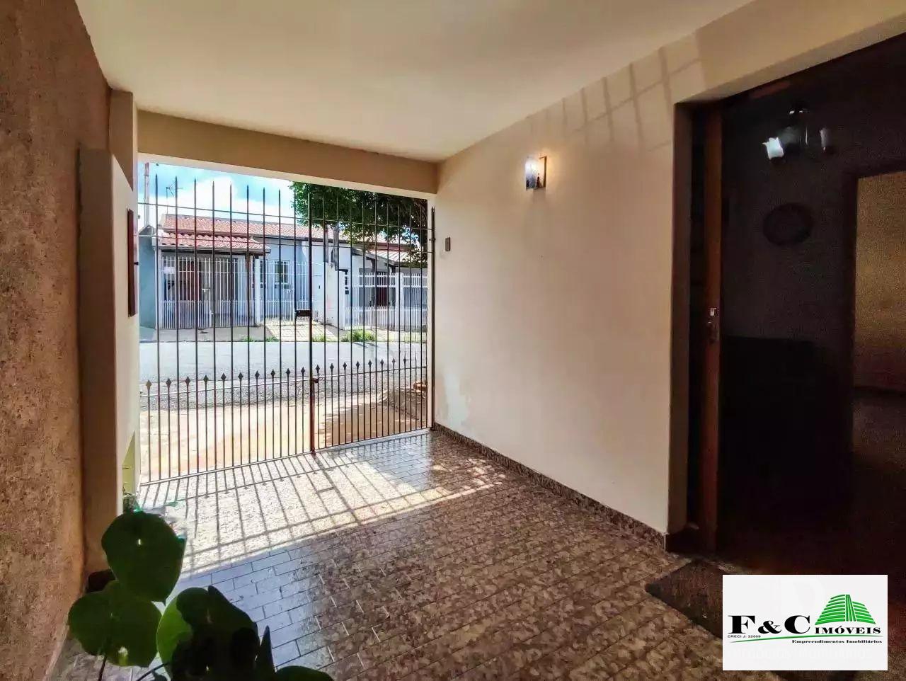 Casa à venda com 3 quartos, 200m² - Foto 18