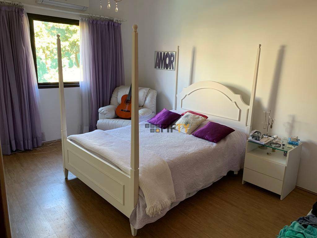 Casa à venda com 4 quartos, 450m² - Foto 21