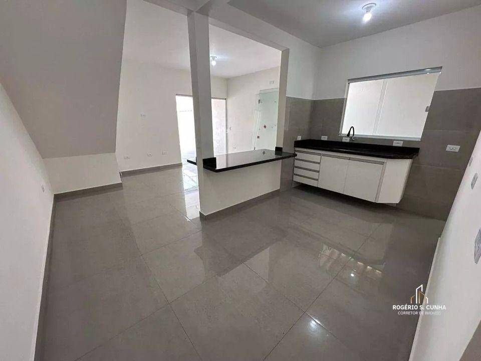 Casa à venda com 2 quartos, 90m² - Foto 3