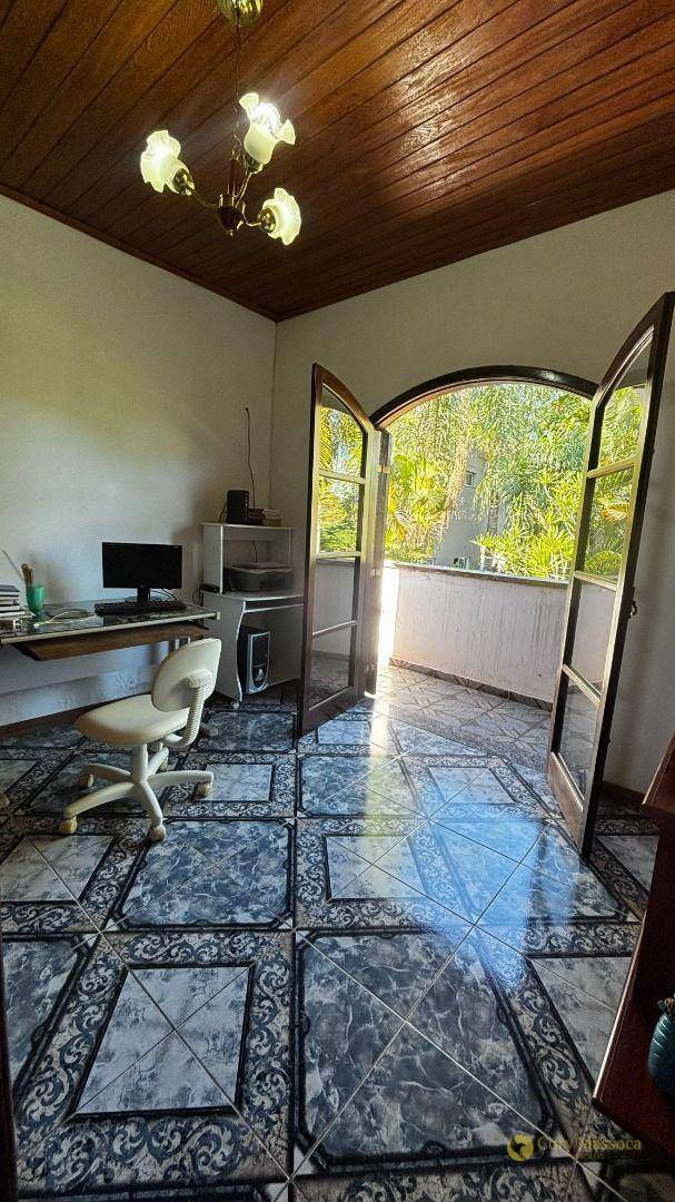 Chácara à venda com 4 quartos, 300m² - Foto 12