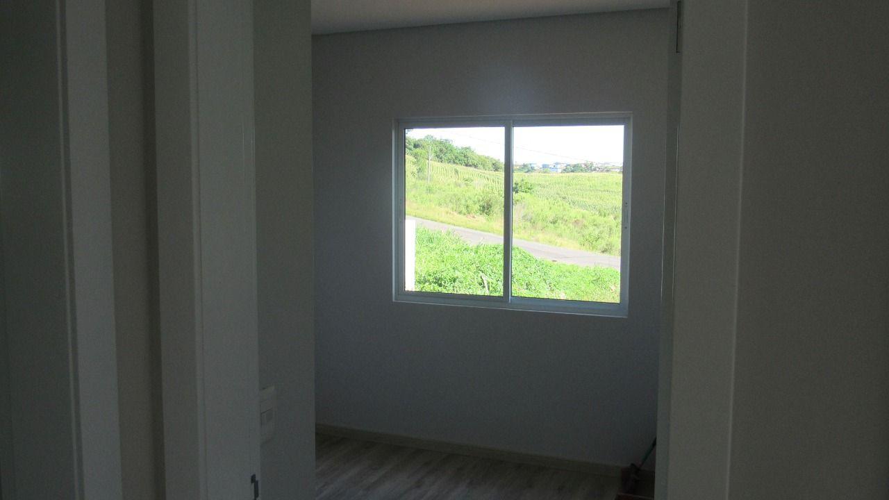 Casa à venda com 2 quartos, 120m² - Foto 9